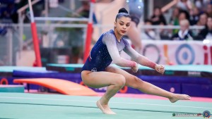 sr sfe03396 copia simone ferraro ph